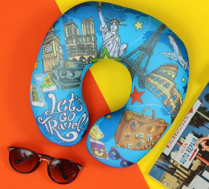 Подушка-подголовник "Путешествия"